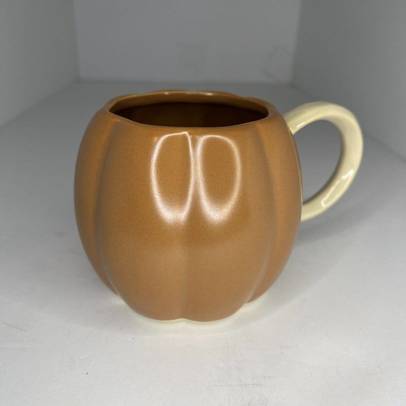 West Elm Pumpkin Shaped Stoneware Mug Terracotta W/Cream Handle - Picture 1 of 3